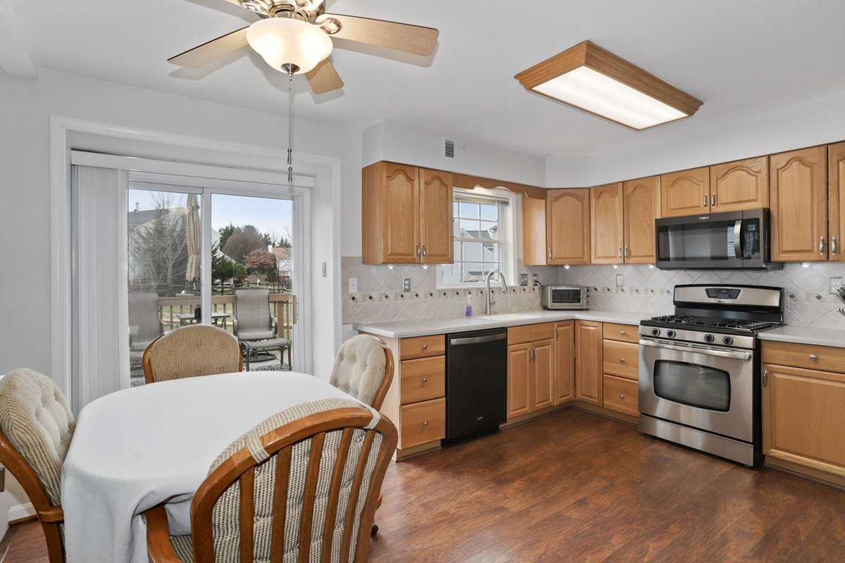 KilnerGroup's tweet image. Just Listed in #Gaithersburg! Traditional 4-BR Colonial Home Tucked into an Established Neighborhood in Flower Hill. Open House today from 5:00-7:00PM! 

Know more about our listing here: buff.ly/35CQprK