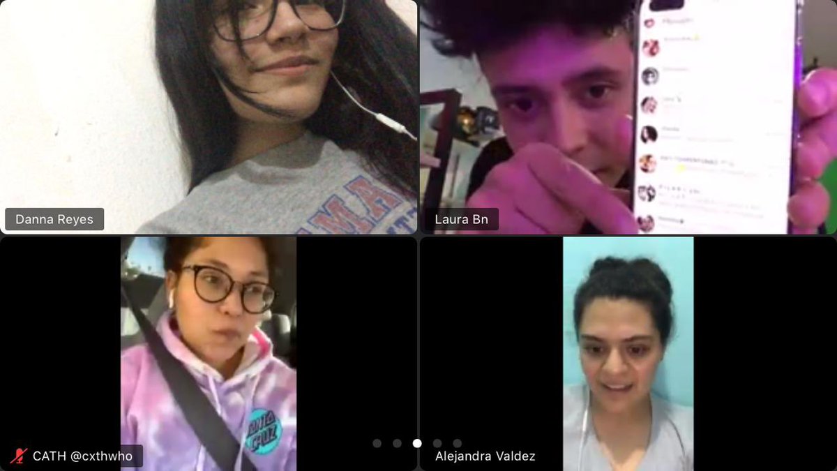 Batisocitas's tweet photo. @Soymarioruiz La videollamada con nosotras 🥺 https://t.co/a6O4QoHUN7