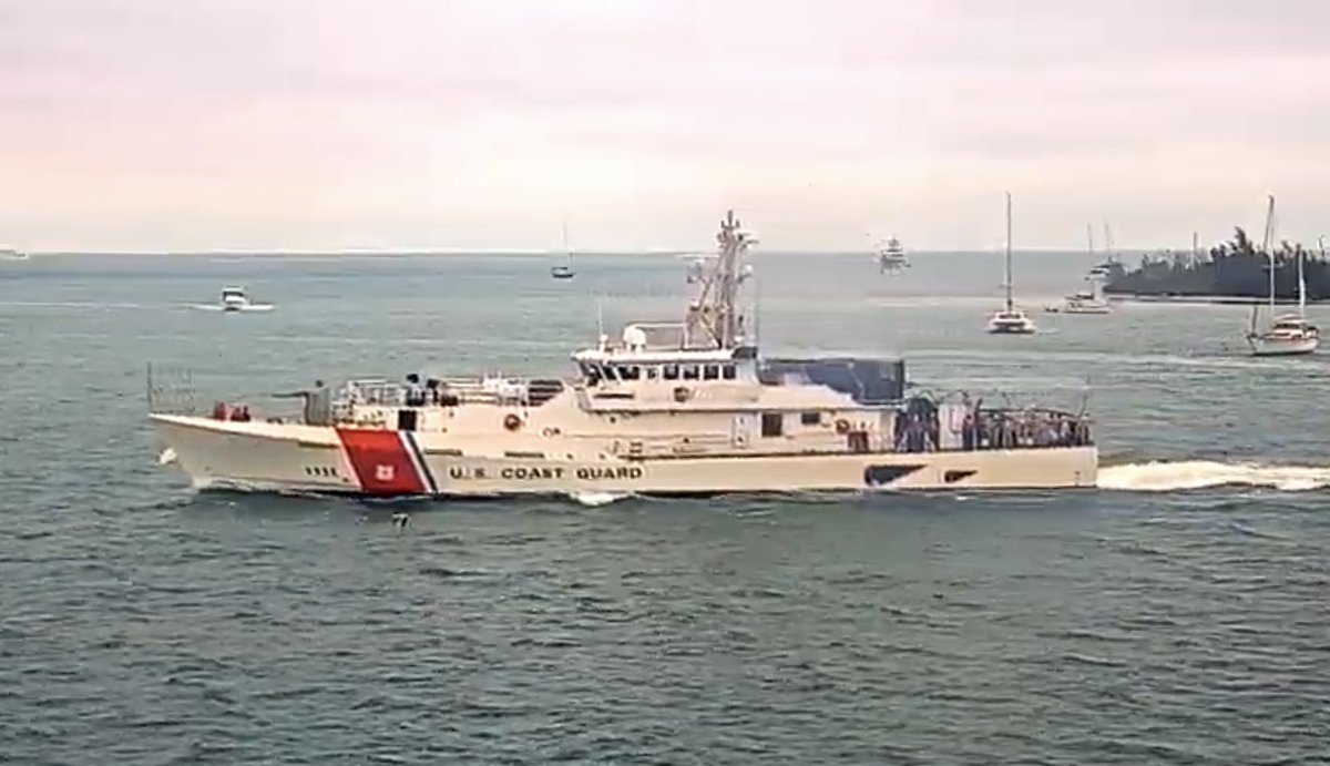 WarshipCam's tweet photo. USCGC William Trump (WPC-1111) Sentinel-class fast response cutter leaving Key West, Florida - January 14, 2021 #williamtrump #wpc1111 https://t.co/muWLc9u152