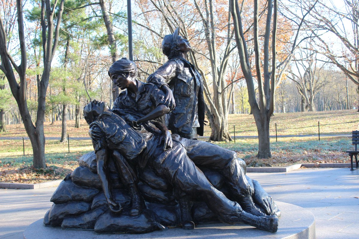 VVMF's tweet photo. Overall, more than 265,000 women served in the military during Vietnam — and nearly 10,000 military women served in-country during the conflict. Eight women, all nurses, are among the more than 58,000 names on The Wall.

About the roles of women: https://t.co/d8pWl1XKFi https://t.co/gf1LXUQ1dd
