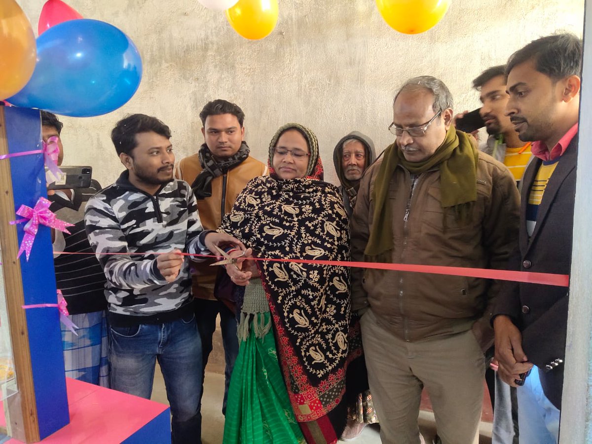 CscMalda's tweet photo. Today 13 BGVB CSP innogration in a single Day present with BGVB Branch Manager and CSC District official at Malda District Harischandapur II Block

@dintya15 @sanjaykrakesh @adarsh2401 @rkmishra011 @arupwbanchor @ArnabCh97014674 @CSCegov_ @cscwestbengal https://t.co/oz8in3y7tt