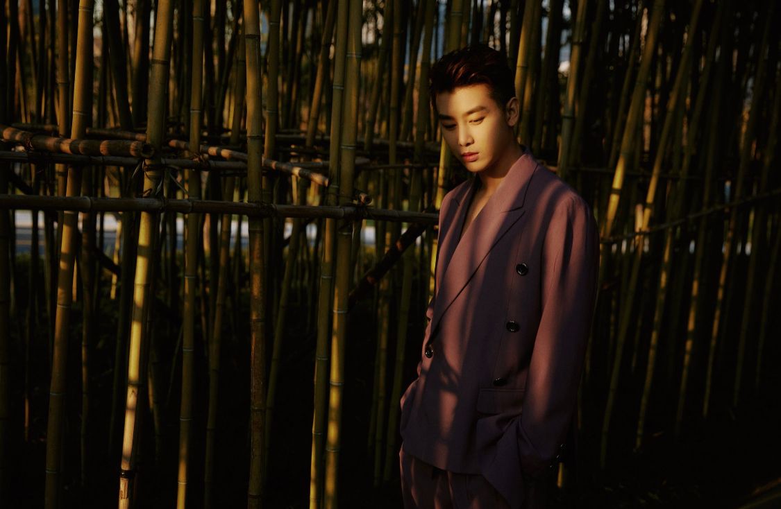 hourly zhou yixuan (@hourlyixuan) on Twitter photo 