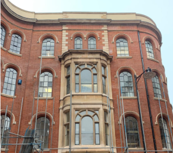 Spenbeck1981's tweet photo. Gearing up for #NottinghamHAZ's imminent Phase II, check out some cheeky #beforeandafter shots of Phase I at The Lace Market's Birkin Building! These renovations were supported by @HistoricEngland and Nottingham Council, restoring the former lace warehouse's #Victorian facade https://t.co/QwYHqOBg8A