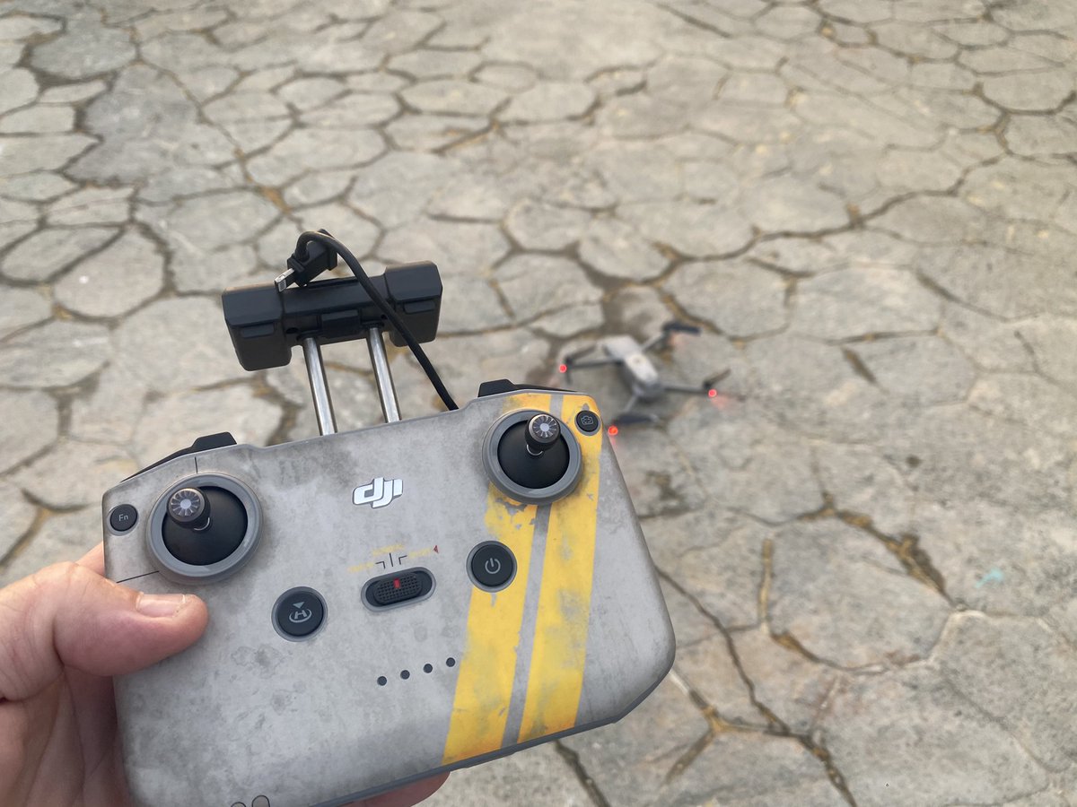 gr8xvilla's tweet image. First flight of SkyShip5. Playing with 
#NeutralDensityFilter on #islandsunrises