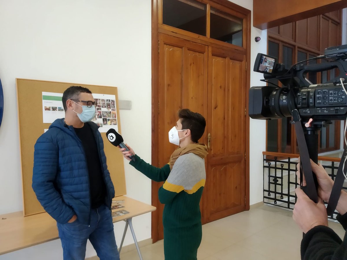 aapsd1's tweet image. Hui ens ha entrevistat @apunt_media i hem tingut ocasió d'explicar el nostre projecte i el funcionament de la Caravana de la Pau. En principi, s'emetrà demà així que estigueu atents i atentes a les noticies. @apuntnoticies