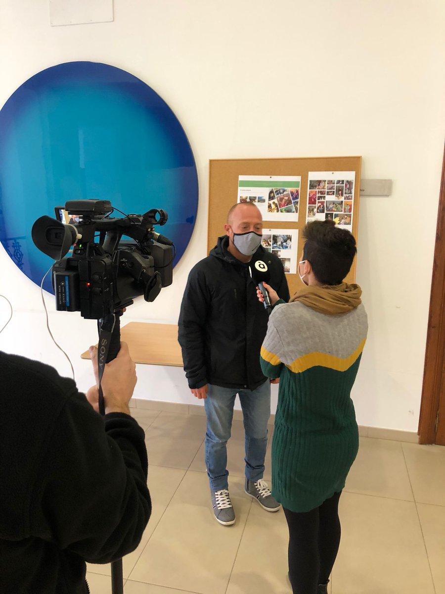 aapsd1's tweet image. Hui ens ha entrevistat @apunt_media i hem tingut ocasió d'explicar el nostre projecte i el funcionament de la Caravana de la Pau. En principi, s'emetrà demà així que estigueu atents i atentes a les noticies. @apuntnoticies