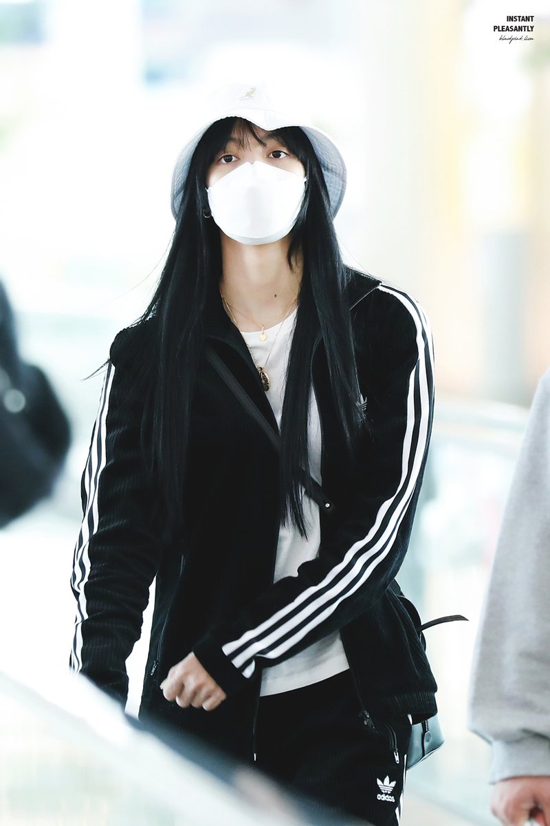 Instant Pleasantly tweet media