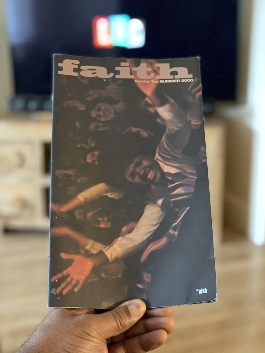 fonte1969's tweet photo. Reading Number Two SUMMER 2000 edition of @FaithFanzine picked up in @HonestJonsLDN 21 years ago👌🏾#LeroyBurgess #AintThatAGroove #Wookie #DJPunchUps #NormanJay #CurtisMayfield #DrBobJones #MelCheren #DannyTenaglia #KennyCarpenter #IanDrury #TimmyRegisford #JohnDavis https://t.co/M7JGfVs5mP