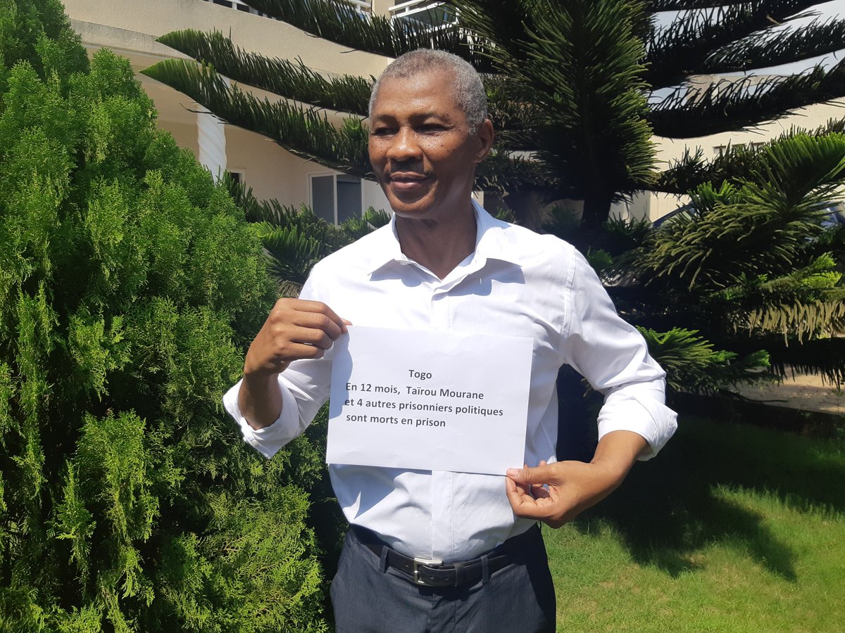 54 longues années de dictature pèsent sur le peuple togolais. Les années de plomb sont de retour. Les prisonniers politiques meurent en prison.
C'est une indignation en 2021.
#FaureGnassingbeFacts
#TogoLiberezLesPrisonniersPolitiques