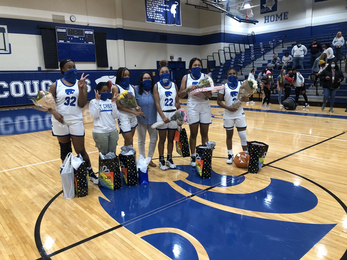 CyCreekGBB's tweet photo. GREAT night for our PROGRAM!

Clean sweep over a great program in Jersey Village

Freshman get another big win.

JV takes over in OT to take sole possession of 1st.

Varsity &amp; seniors dominate. 

2nd half of district begins next Wednesday. Keep grinding. #FAMILY #comindifferent https://t.co/FLwV7XNOgn