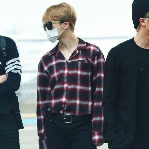 Jimin having his shirt tucked in ; a necessary thread