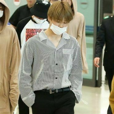 Jimin having his shirt tucked in ; a necessary thread