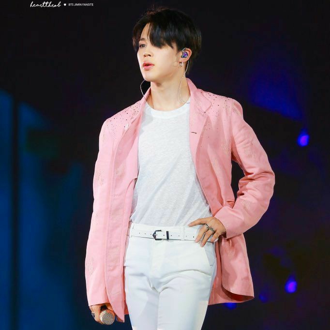 Jimin having his shirt tucked in ; a necessary thread
