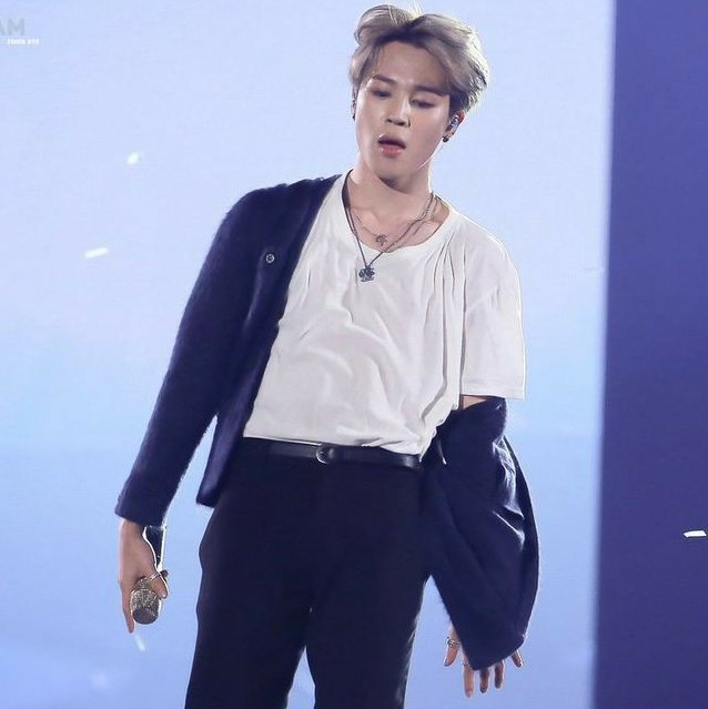 Jimin having his shirt tucked in ; a necessary thread
