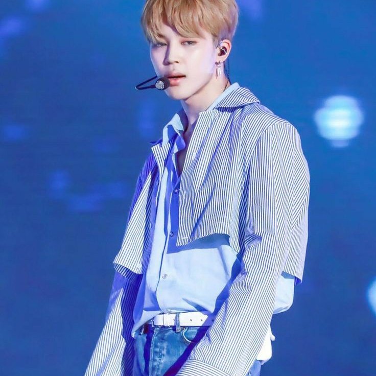 Jimin having his shirt tucked in ; a necessary thread