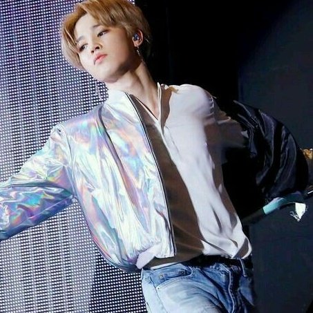 Jimin having his shirt tucked in ; a necessary thread