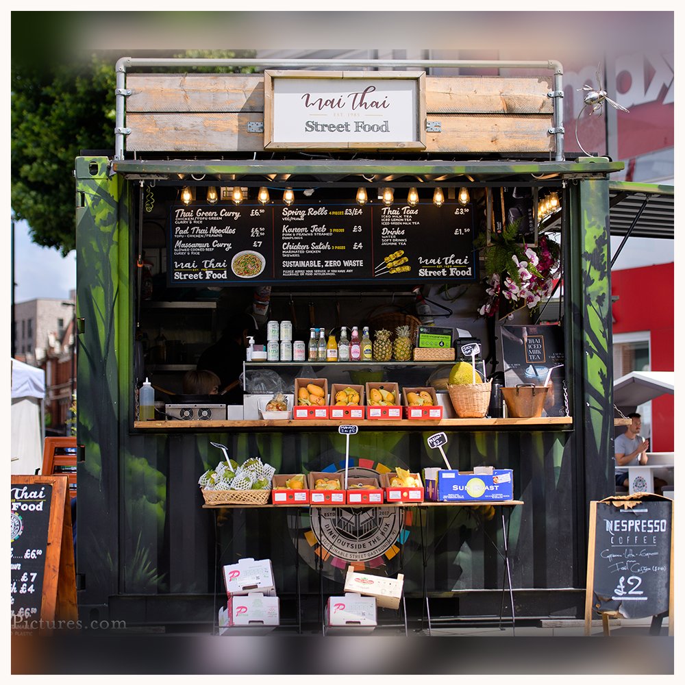 StreetCube's tweet image. In May 2019, we installed the first StreetCubes at SW London Wandsworth. We have been applying Sustainable food practices while feeding the people with healthy, nutritious food, at affordable prices! And we are open😊😊 #Streetcube #streetfooduk #healthyfood #planet #foodcanfixit