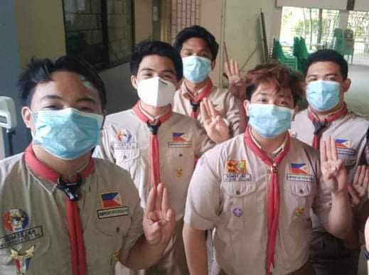 BLESSED AND HAPPY!

This is how the Vanguard  Scouts of La Carlota City described their experience in today's relief drive. 

Thank you for joining and helping <a href="/ADNWVisayas/">ADN WESTERN VISAYAS</a>!
#ADNCares
BuligParaSaNegros

#ALDUBatADN287Weeks