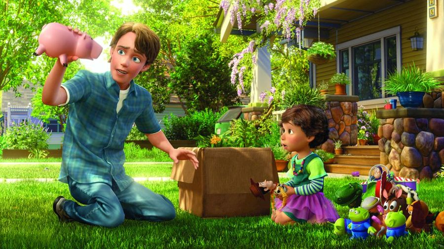 Toy Story 3. What a masterpiece by Lee Unkrich. What a perfect ending to the Toy Story trilogy, tears were popping up at the end. This movie deals with loss, having to move on (saying goodbye), loyalty, love and a whole lot more. One of the better Pixar movies I've seen. 