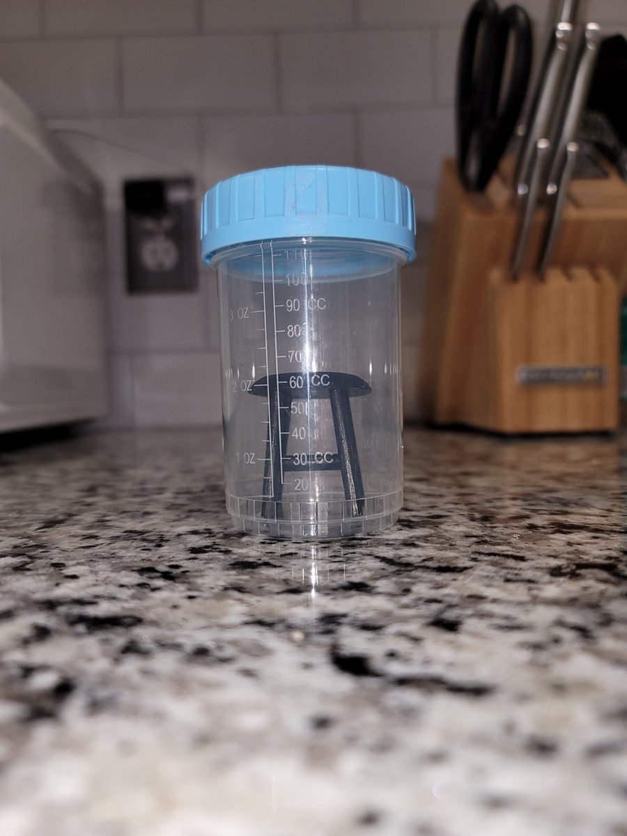 BrigadierFPS's tweet photo. My wife, trying to be the queen of dad jokes. #stoolSample https://t.co/Nfgyp9ZVci