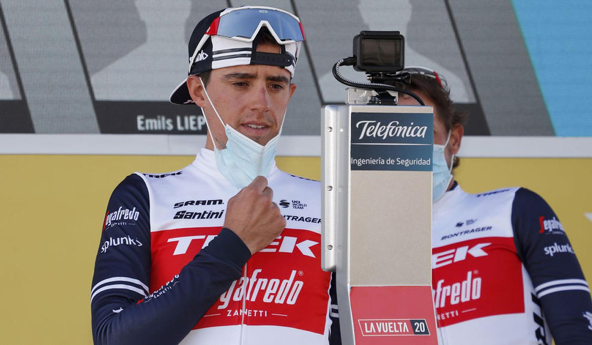 Ciclismoafondo_'s tweet photo. Juanpe López: "Con trabajo y constancia puedo estar cerca de Remco y Pogacar" ▶️ El lebrijano, de 23 años, afronta su segunda temporada en el @TrekSegafredo con el objetivo de seguir progresando. Una ENTREVISTA de @EFEdeportes 
📷@PhotoGomezSport 
https://t.co/QukMdHX4NL https://t.co/QARLdTR9UP