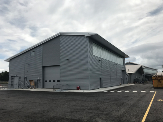 The £4m extension to the University of Strathclyde's Advanced Forming Research Centre features a Kalwall (<a href="/StructuraUK/">Structura UK Ltd</a>) rooflight clerestory surround to bathe its interior with diffused daylight (P. 69):
viewer.zmags.com/publication/1e…