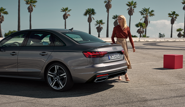 AudiBR's tweet photo. O A4 Sedan está pronto para fazer você chegar entre a elegância e a potência esportiva em apenas alguns segundos. #AudiBR #AudiA4 https://t.co/lLRfO2Nqrt