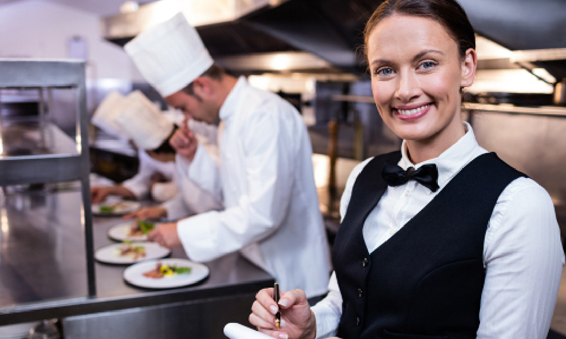CCI_75's tweet photo. [CHR] Votre CCI vous accompagne pour sécuriser vos projets. Participez à notre prochaine #formation "Comment maîtriser ses #achats et réduire ses coûts en #restauration" (éligible au #CPF) 👉 https://t.co/sF6G6abgoA #FormationsCHR @CCI_entreprises https://t.co/gyTlF2Ucae