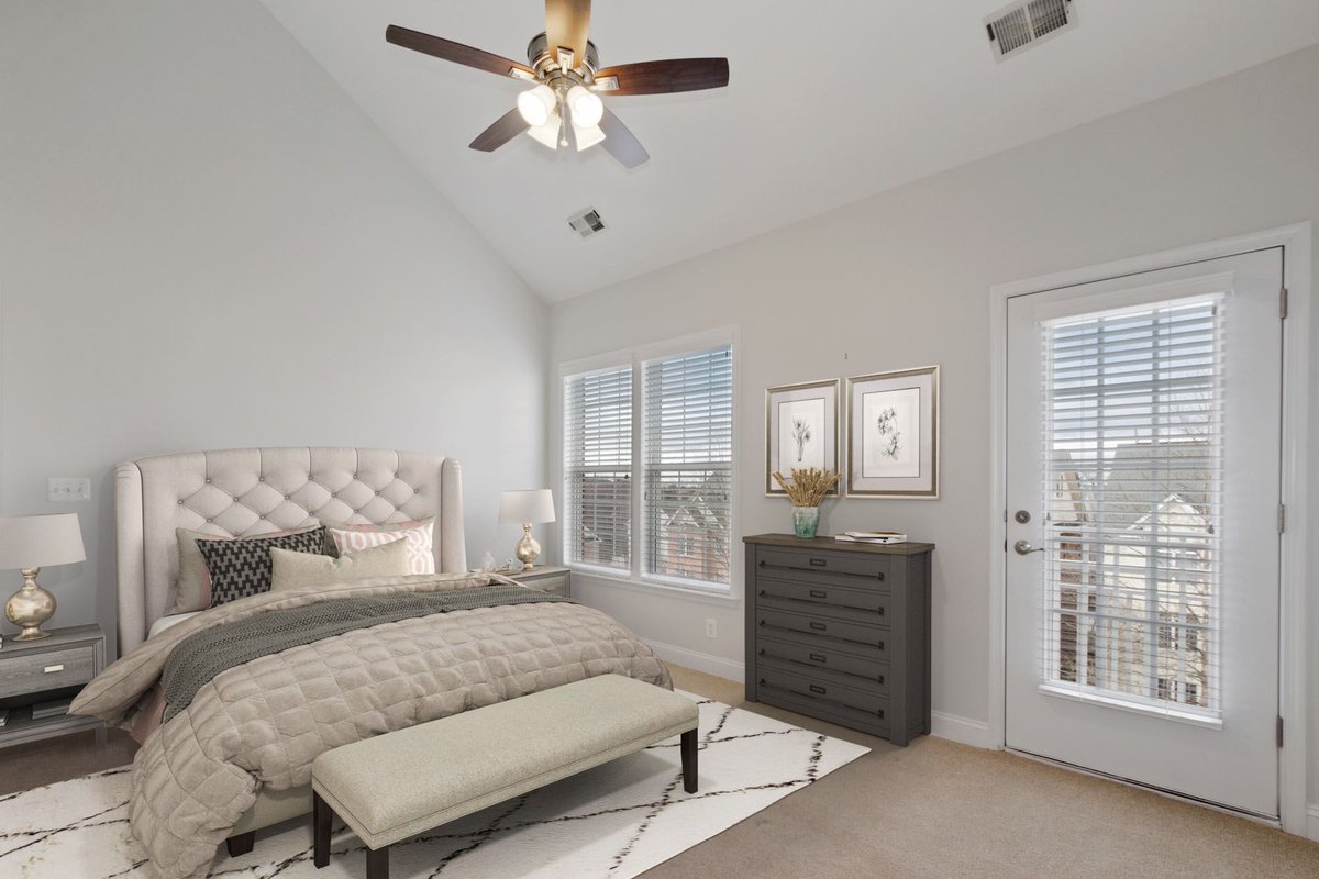 KilnerGroup's tweet image. Just Listed from The Kilner Group in #Rockville! Open House today, January 14th 5-7PM!

Featuring 3 beds, 3 baths, 1,767 Sqft.

Click here for more info: buff.ly/2XLcGPr