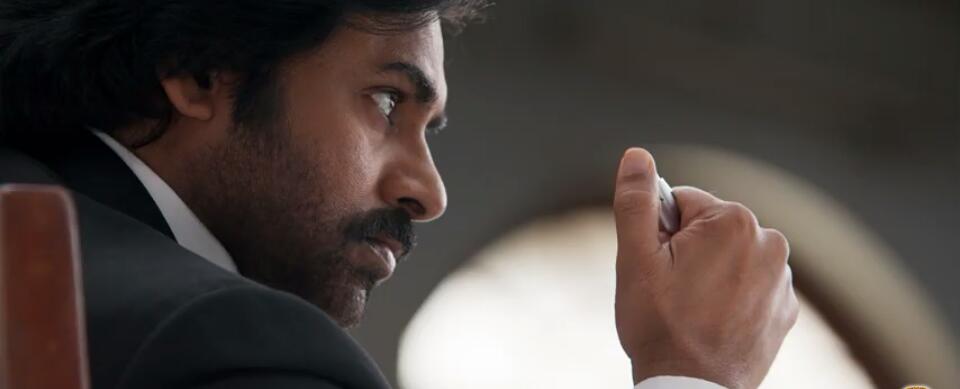PawanismNetwork's tweet photo. Massive. 💥

https://t.co/HxGjIIdwL1

#VakeelSaabTEASER https://t.co/uuGRith37o