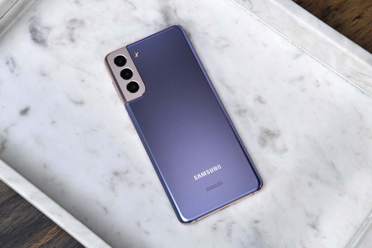 UniverseIce's tweet photo. The design is successful, the performance is good, and the price is reasonable, the Samsung S21 series is expected to become the best-selling Samsung flagship mobile phone in recent years. https://t.co/emt59CJMAG