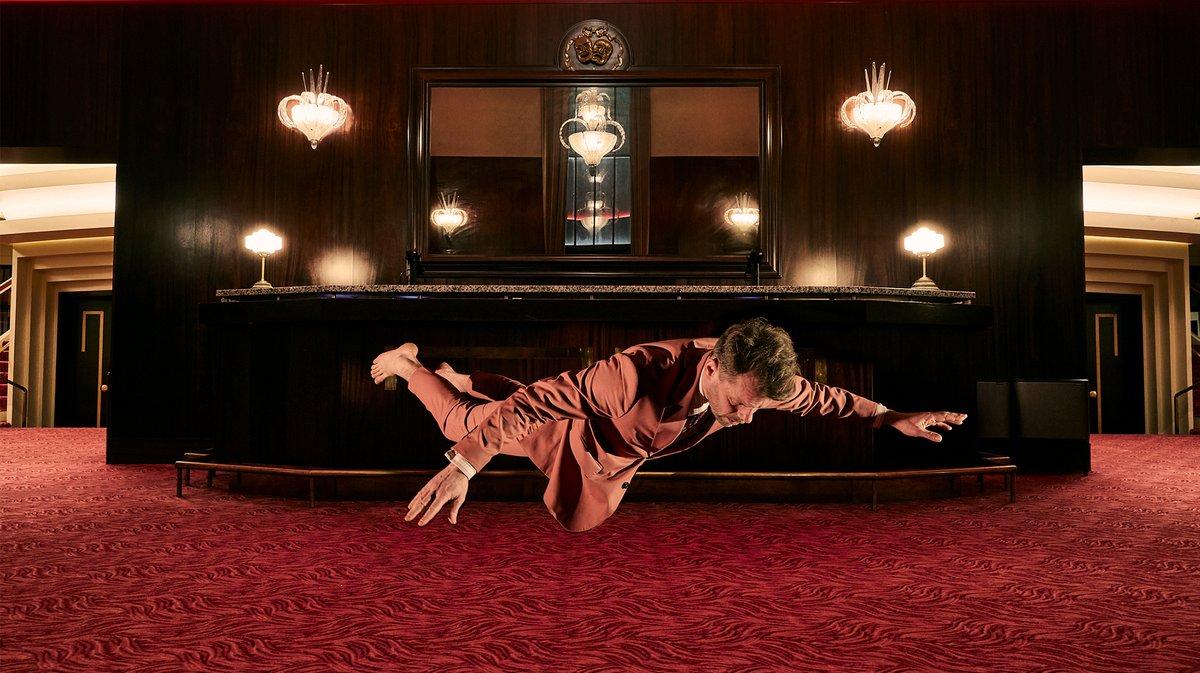 Aldrei hefur verið ríkari þörf fyrir umræðu um geðheilbrigðismál en einmitt núna. Þetta er saga af baráttu, vakningu og upprisu sem við verðum öll að heyra!

Unnur Ösp Stefánsdóttir