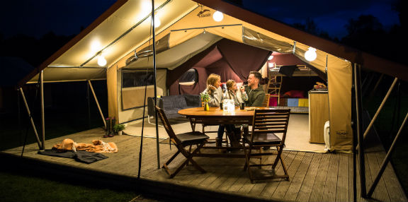 Make 2021 a year of adventure and check out Ready Camp - the hassle-free camping experience perfect for a family getaway, located across the UK. Find your ideal location @ bit.ly/3pRRIe1 #Glamping #Glampinguk #Readycamp