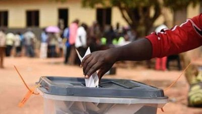 Mr_PNM's tweet photo. Can The US leave the Ugandan Election alone and clean up their  own home!!!
#UgandaElections https://t.co/SrqKCjacLh