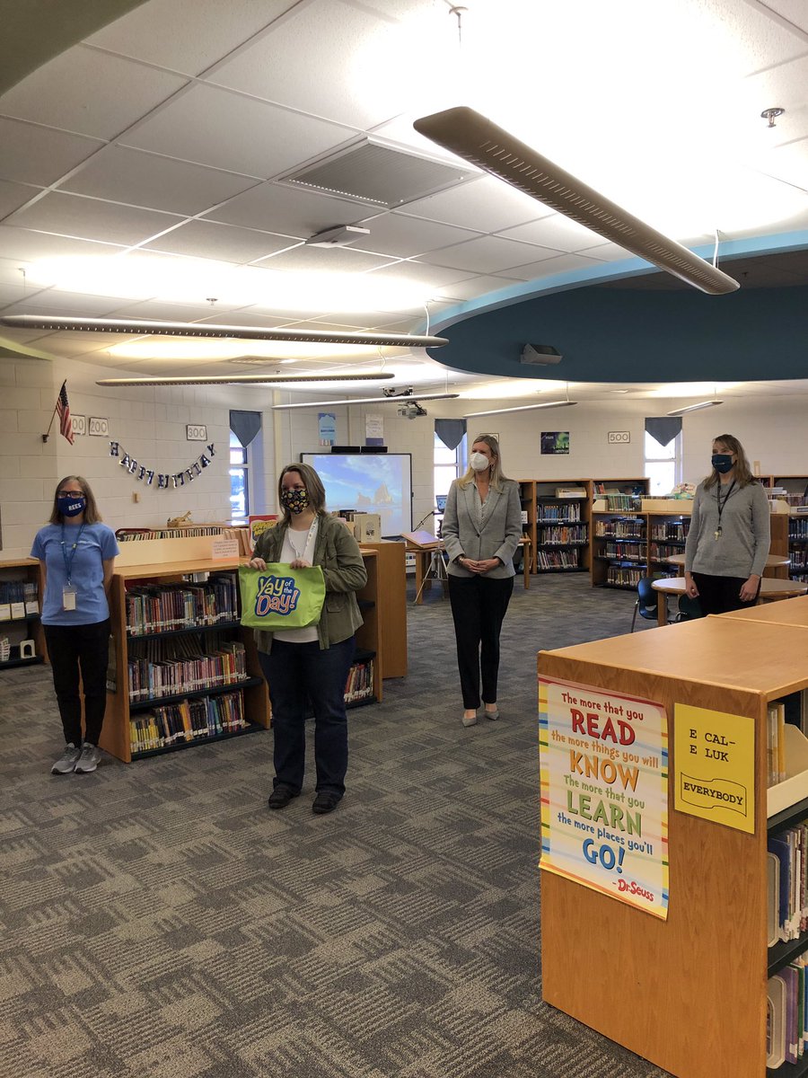 REESeagles's tweet photo. Congratulations to our very own Courtney Kier who was presented with a โYay of the Dayโ award recognizing her hard work and dedication towards ensuring our students still have access to our library books. @HenricoSchools @HenricoElem @AmyCashwell #yayoftheday https://t.co/oALqgSdXl1