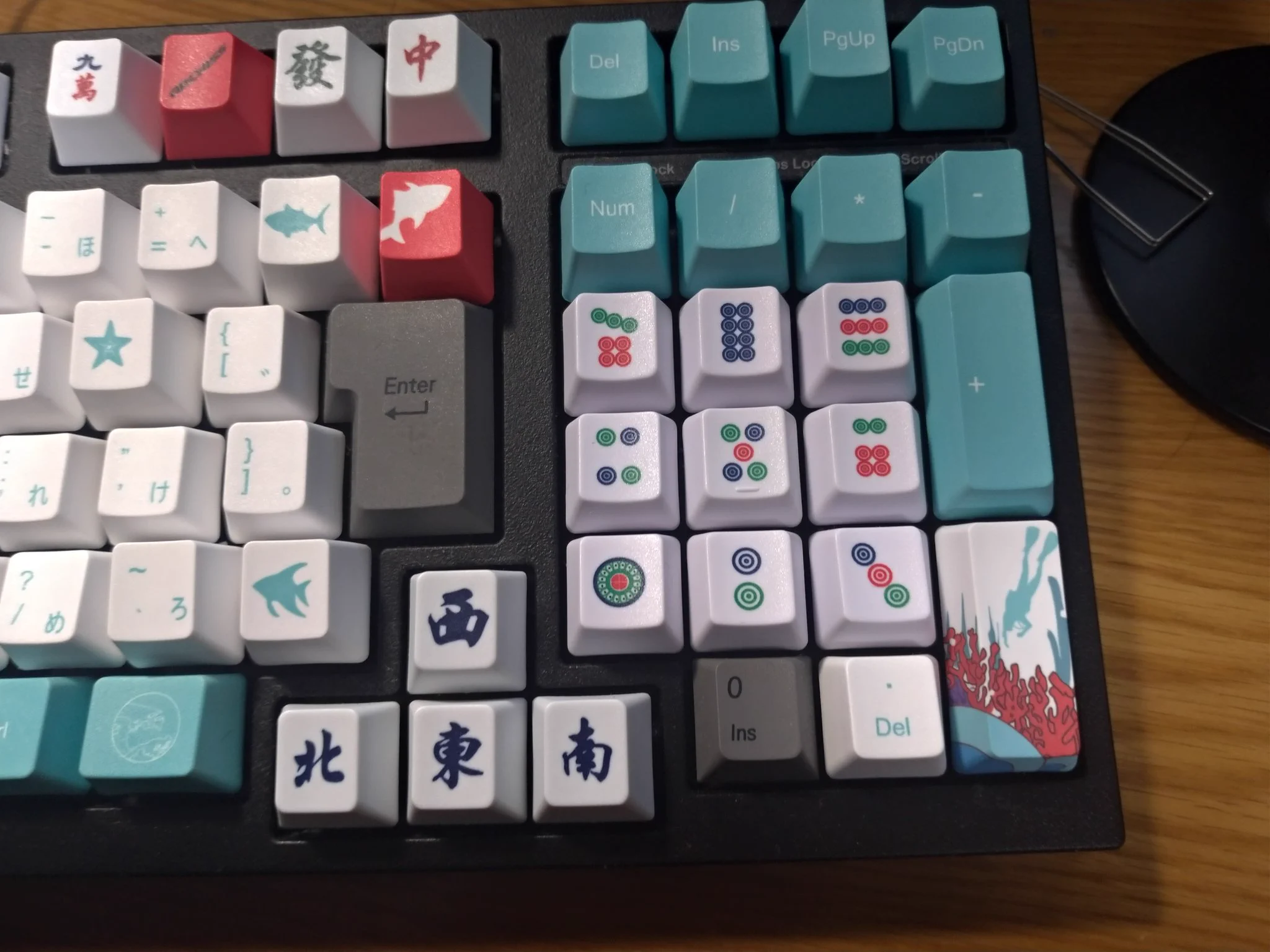 個性的、パソコンキーボードの文字キャップを麻雀牌に変えられるｗｗｗ