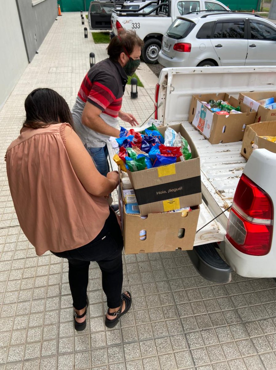 📣1° Campaña del año 💪💪💪"ALIMENTOS X SOLIDARIDAD"
Bien temprano salio la camioneta cargada rumbo al comedor y merendero El Trébol. En sólo 15 días de colecta logramos ayudar al primer comedor
#Campaña #AlimentosXsolidaridad #comedor #merendero #ElTrebol #Cipolletti #Altovalle