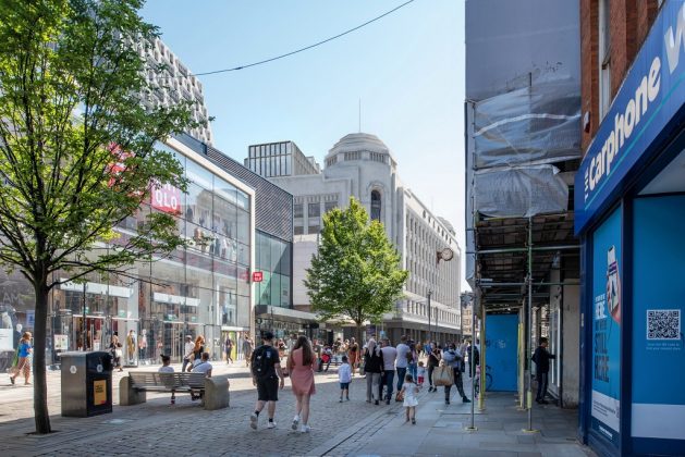 Place North West tweet media