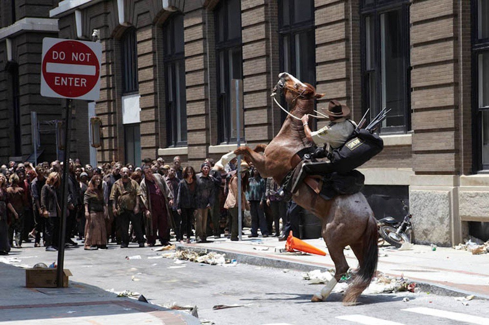 pas_upc's tweet photo. @kampa @AssCampusNord Haurà de fer un de Walking dead...si segueix així https://t.co/wStbtNXg1z