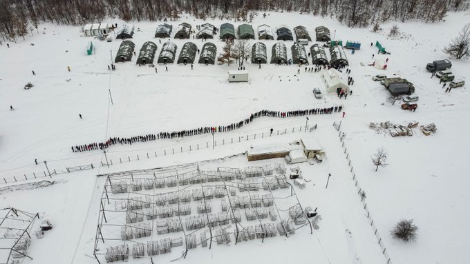 Many Migrants Still Stranded in Bosnia as Freezing Cold Sets In Photo 