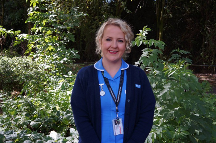 NCACareersNHS's tweet image. Our District Nursing Team at @BuryCO_NHS are committed to providing high quality holistic care to patients in the community! 

As a #Community #Staff #Nurse, you will receive fantastic training &amp;amp; development opportunities along with career progression.

🔎careers.northerncarealliance.nhs.uk/jobs/#!/job/UK…