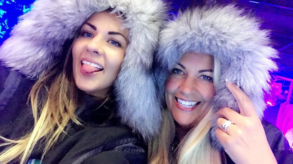 So #lockdown Thursday and day 4 of #Isolation for me. 

Today’s #feelgoodfotos reminds me of a happy stay in #London including a visit to the ice bar for my birthday pre lockdown with my girls ❤️
#happytimes 
#staypositive 
#MumandDaughters