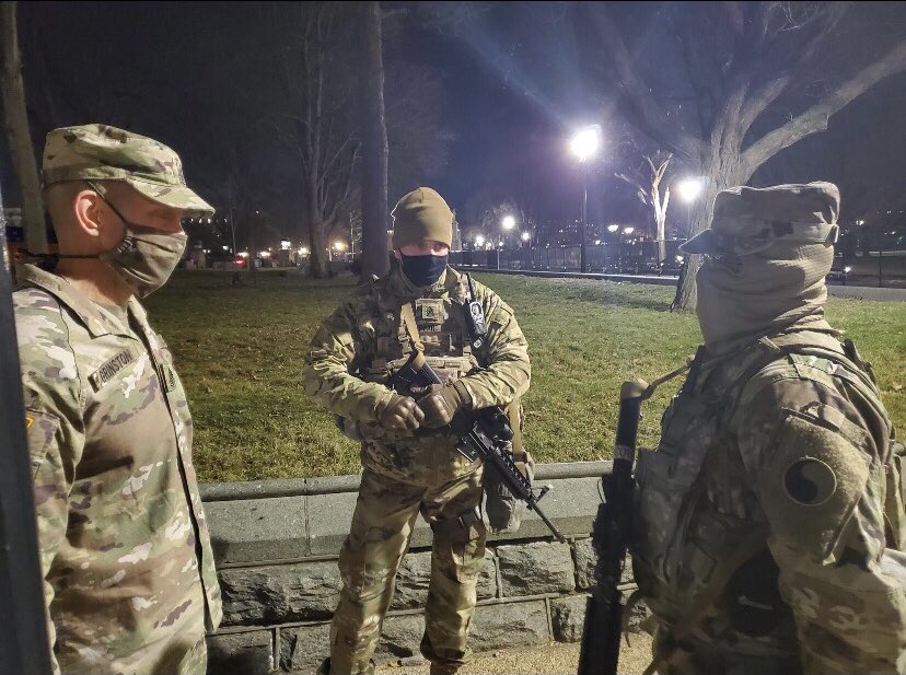 Last night I visited the @VaNationalGuard with @USNationalGuard CMSgt Tony Whitehead at our Capitol. The 1-111th FAR Soldiers I spoke to knew their task and purpose, were qualified on their weapons, and every BTRY 1SG and Commander was on the line with their Soldiers.