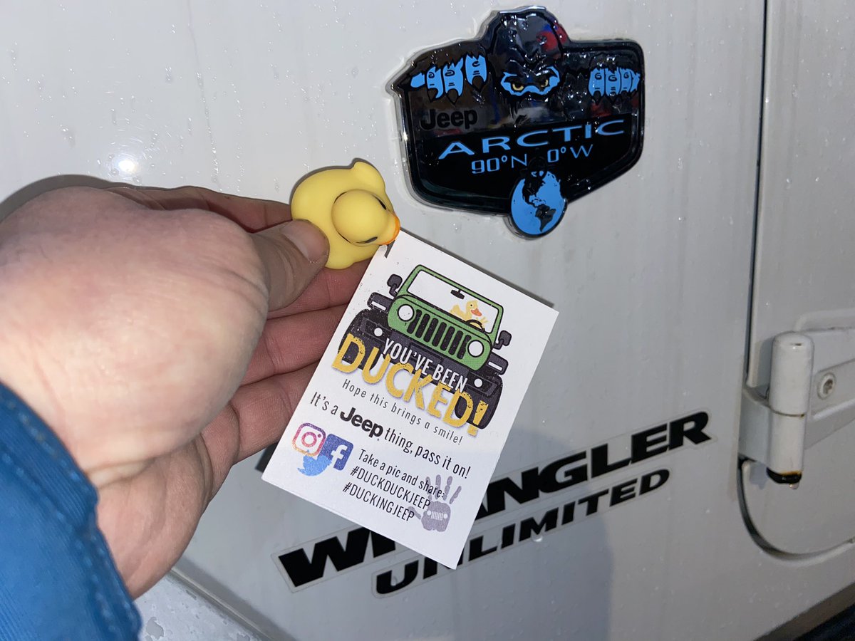WebsterKeith's tweet image. I got “ducked” for the first time at Walmart.  Didn’t even know this was a thing. I love Jeep Peeps!  #duckduckjeep