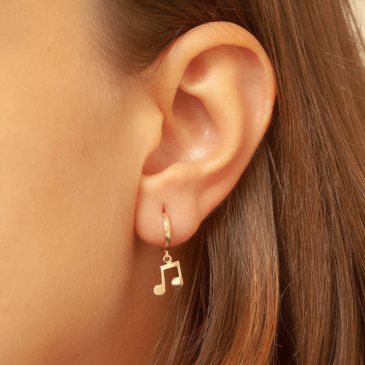 goldstorecomtr's tweet photo. Müziğin tutkusu küpenizde

#gold #earring #music https://t.co/wAEb5fxGT4