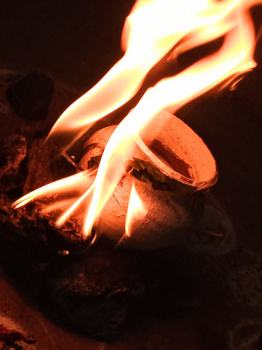 Preets59's tweet image. Paalu pongai😍😝

#MakaraSankranthi2021 🥳🥳