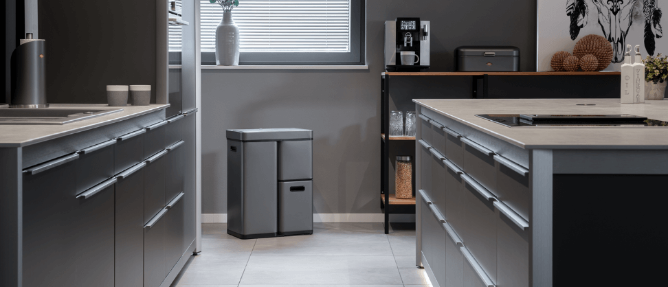 WescoLivingUK's tweet image. Find out more about the NEW 60L Tower Collector sensor operated bin. It's the ideal home #recycling station. wesco-shop.co.uk/blogs/news/tow…

#blog #kitchenblog #lifestyletrends #recycle #recyclingtips #kitchendesign #kitchens #practicalkitchens #loveyourhome #homeinspo #kitcheninspo