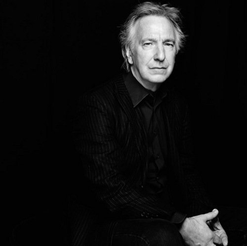 Déjà 5 ans que ce grand monsieur est parti... 😭

Les gens qui ont eu la chance de rencontrer Alan Rickman, j'espère que ce moment restera à jamais le plus beau souvenir de votre vie 😪
#HarryPotter #RIPAlanRickman