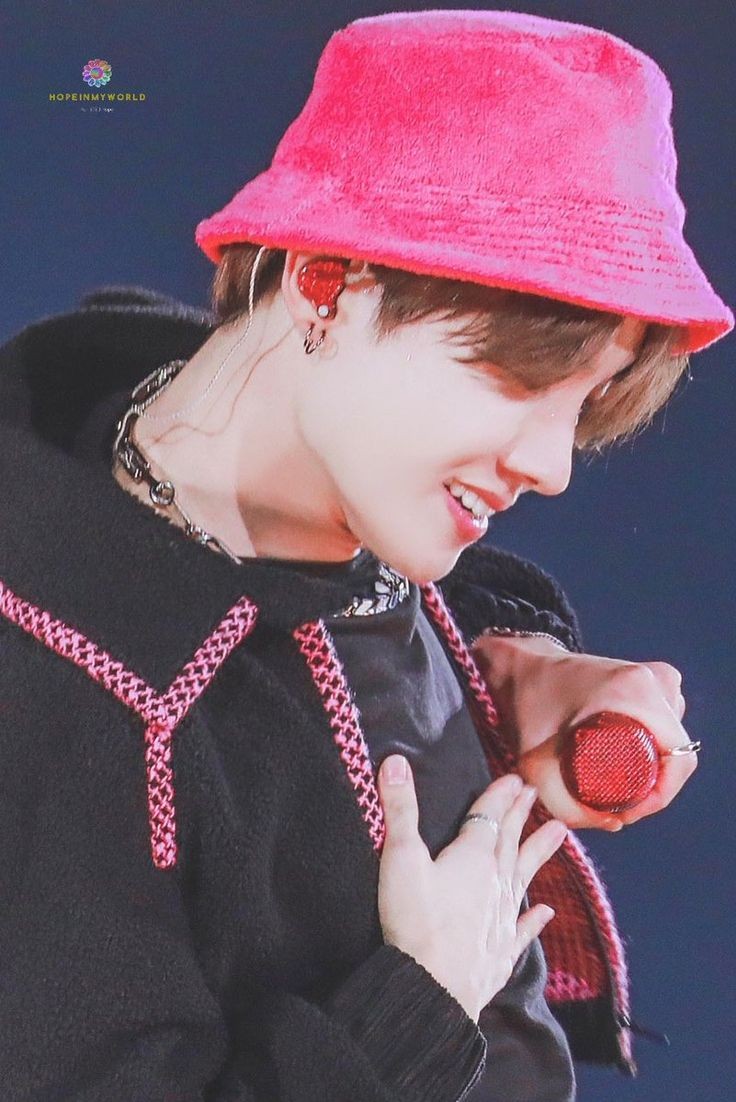 Jung Hoseok owning the stage— a dangerous thread;