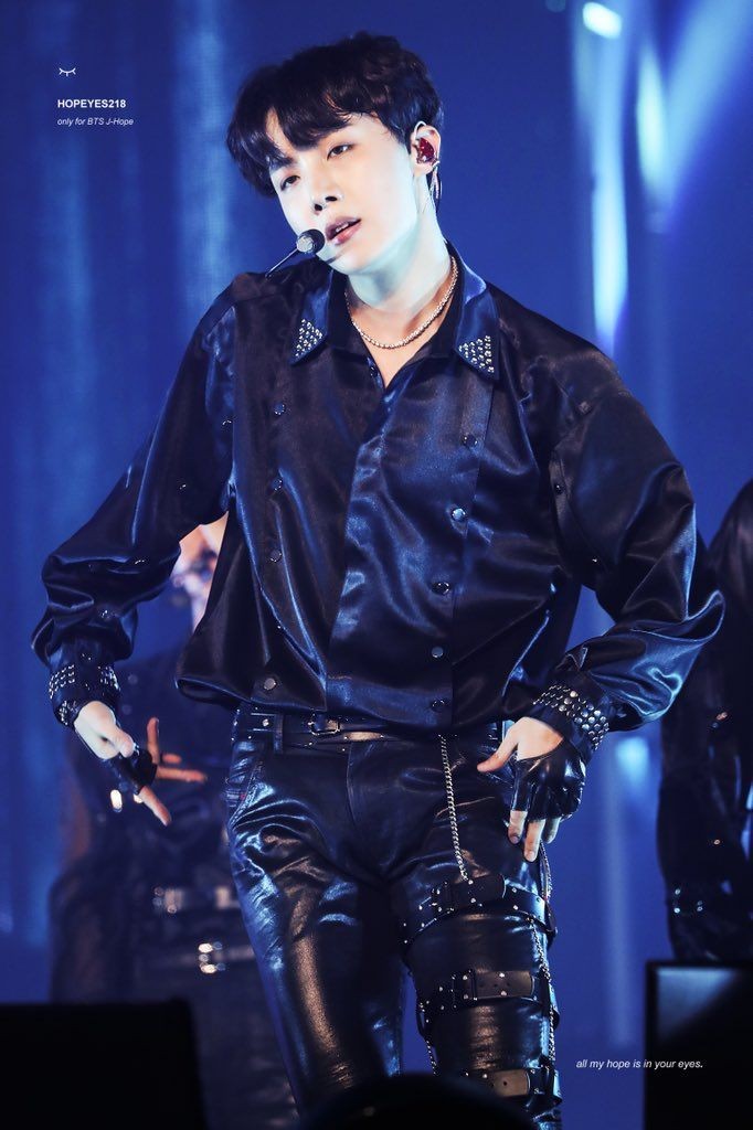 Jung Hoseok owning the stage— a dangerous thread;